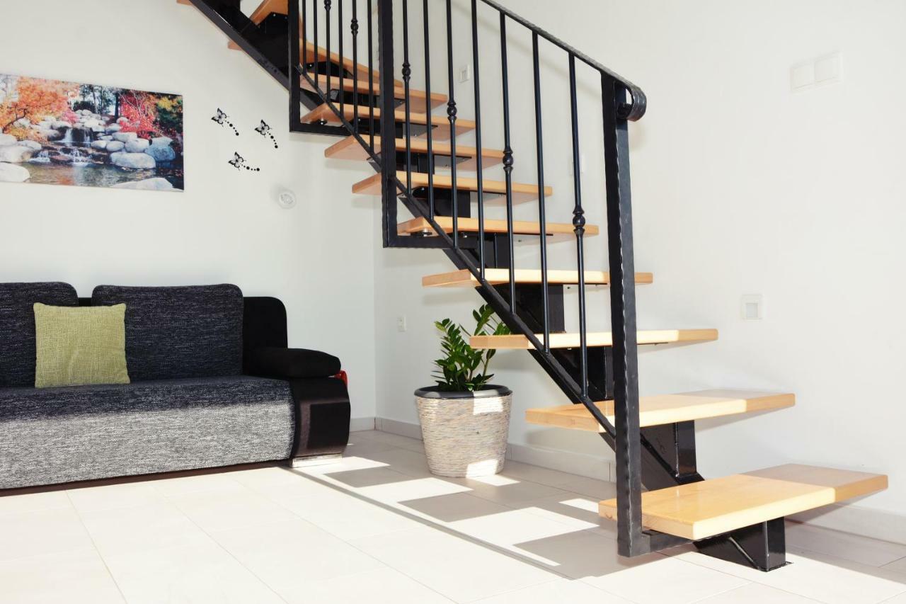 Tri Srice Apartment Сен Екстериор снимка