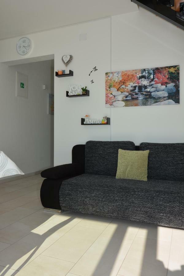 Tri Srice Apartment Сен Екстериор снимка
