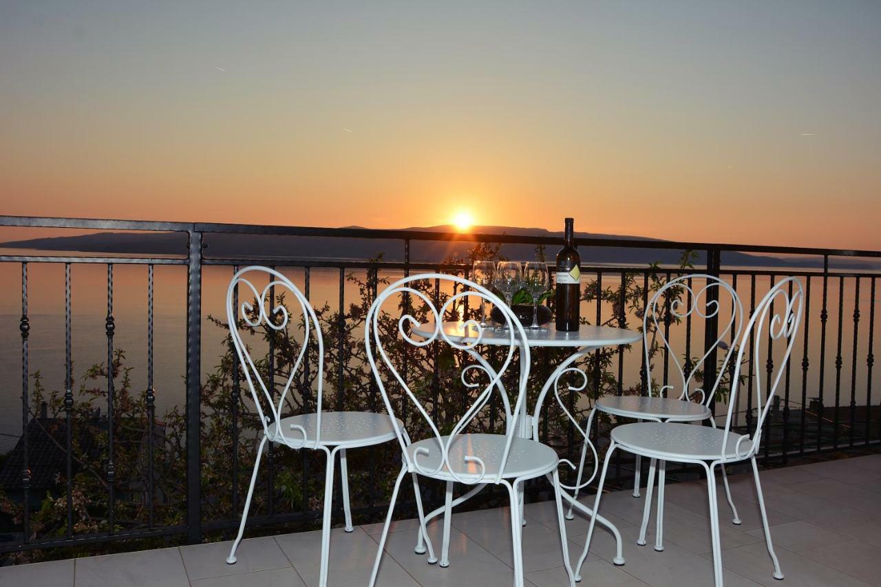 Tri Srice Apartment Сен Екстериор снимка
