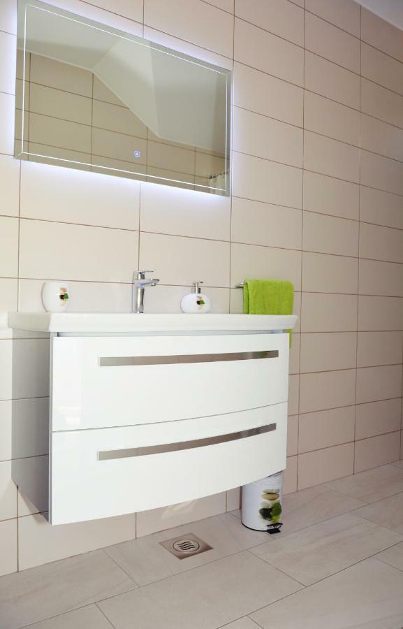Tri Srice Apartment Сен Екстериор снимка